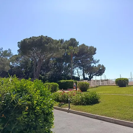 4 Pers - 2 Espaces Nuit - Piscine&parking *